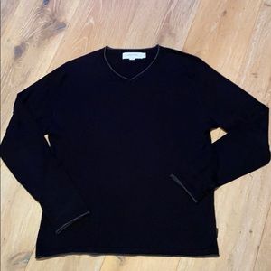 Men’s merino wool silk V-neck sweater